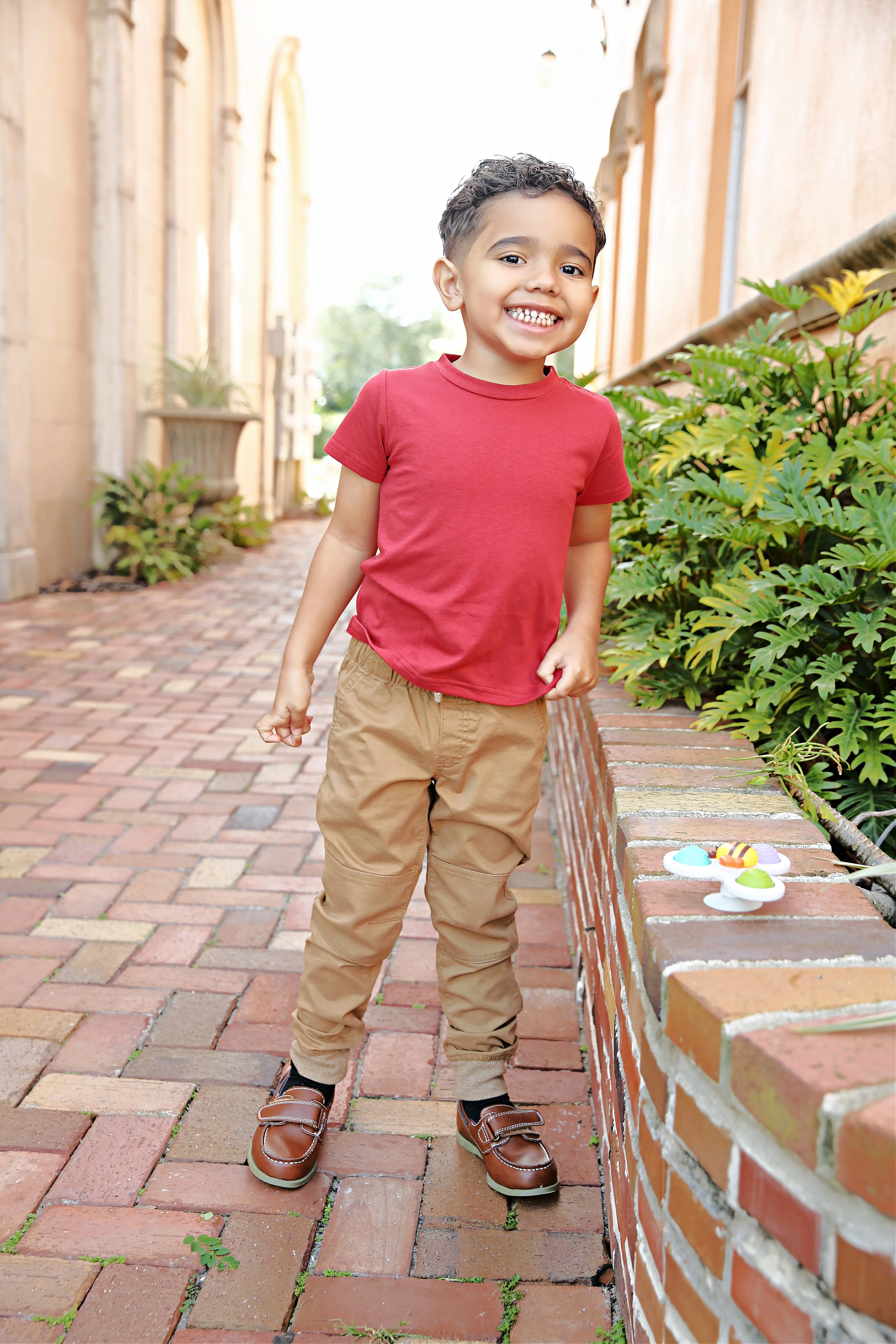 Boys’ Short-Sleeved Casual Tee in Vintage Red