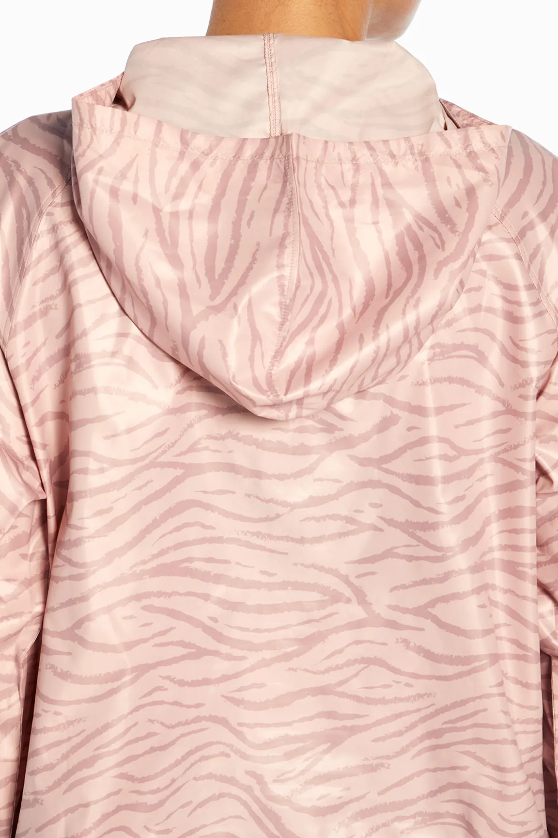 Lora 1/4 Zip Windbreaker Jacket
