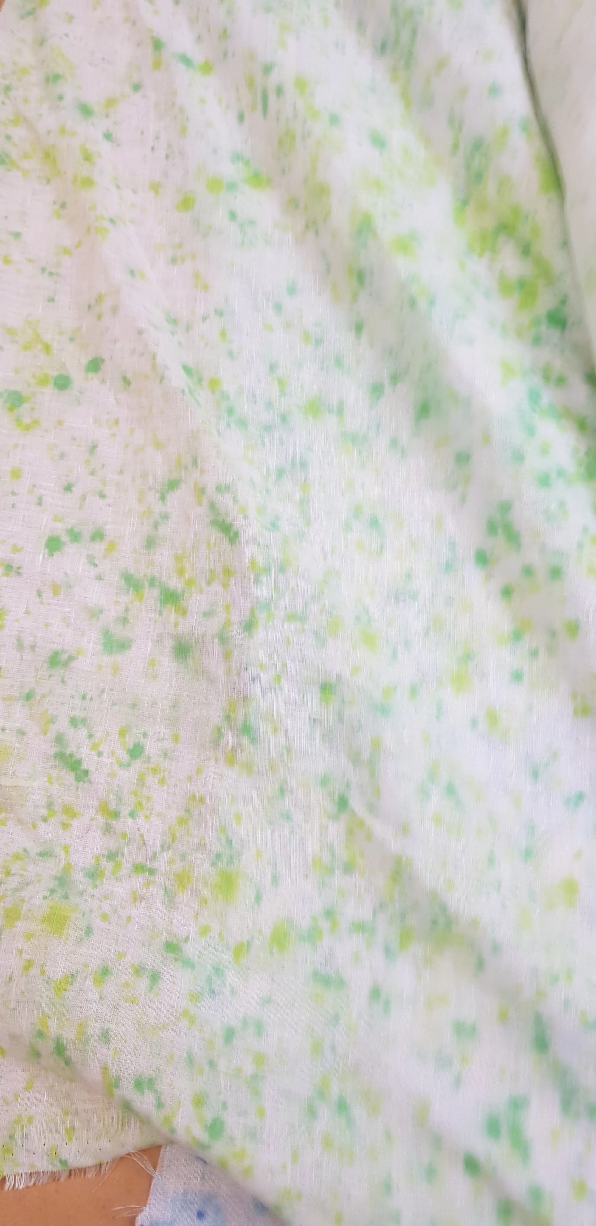 Pure Linen Dot Splash Design