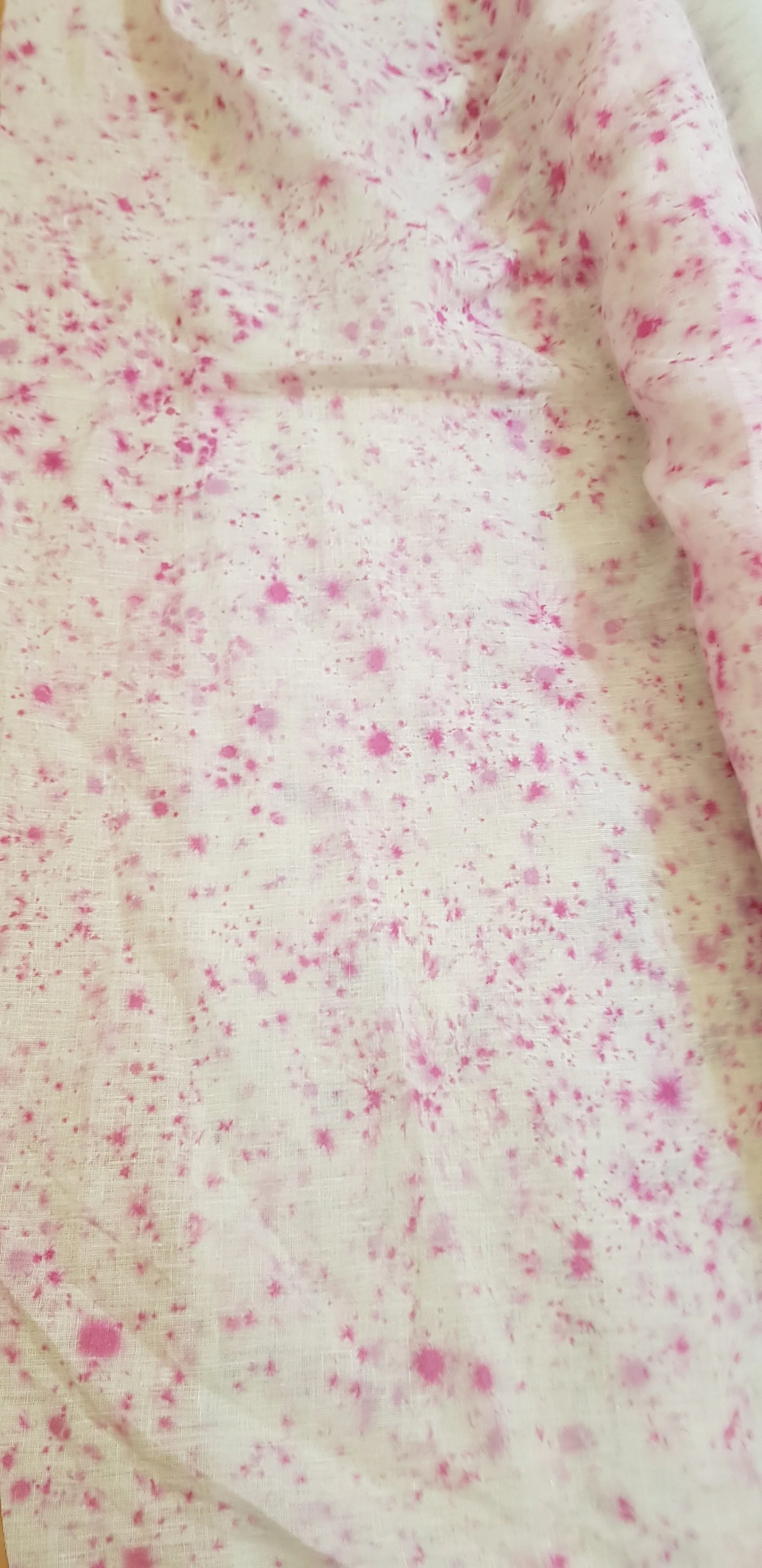 Pure Linen Dot Splash Design